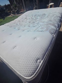 Queen mattress