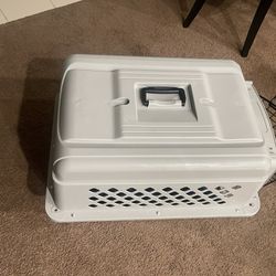 Everyday Travel Kennel small  28L X  21W X21H