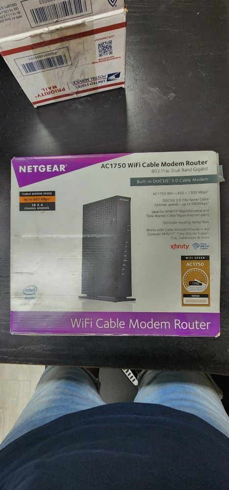 Netgear AC1750 WiFi Cable Módem Router