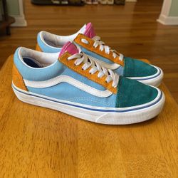 VANS SHOES Leather size 5 Men Or 7 Women 