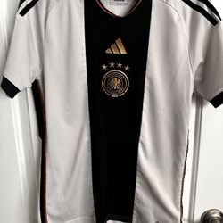 Spain Soccer Jersey Small Adult