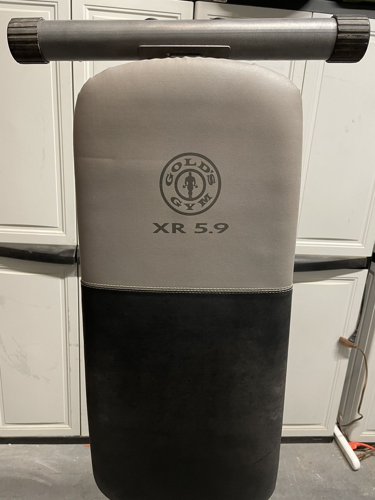 Golds Gym XR 5.9 Weightlifting Bench
