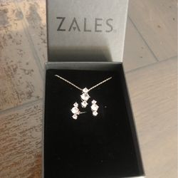 Zales Necklace And Earrings Set 