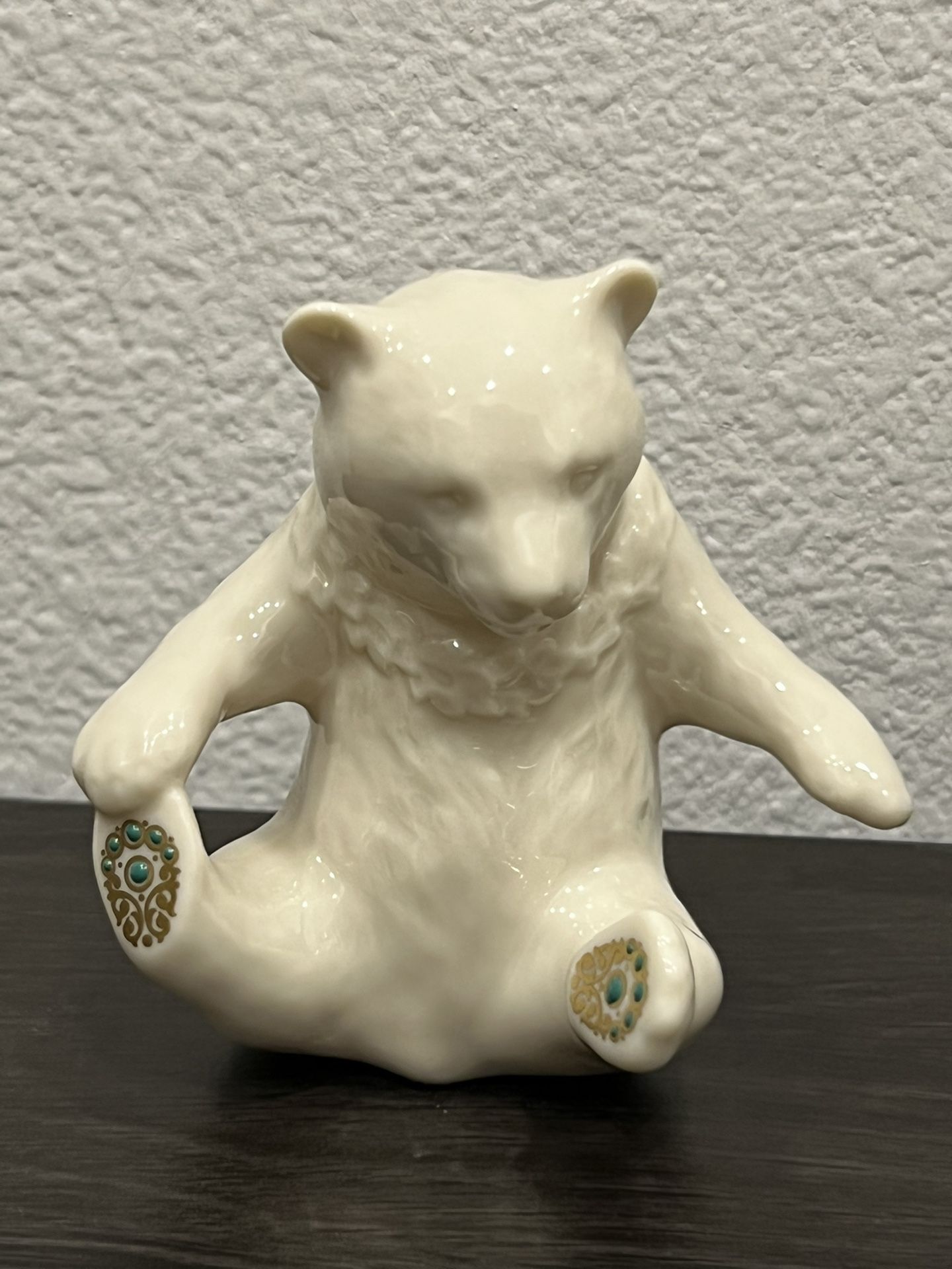 BEAUTIFUL LENOX "CHINA JEWELS" BEAR FIGURINE - FINE PORCELAIN - MINT CONDITION