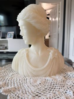 Greek bust wax candle