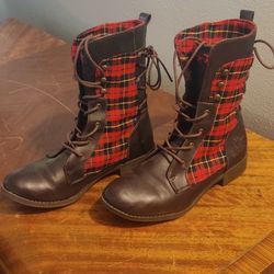 Sz 7.5 Fashion Boots