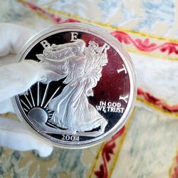 Giant 1 Lb- .999 Fine Silver 2004 Walking Liberty Proof Commemorative Round