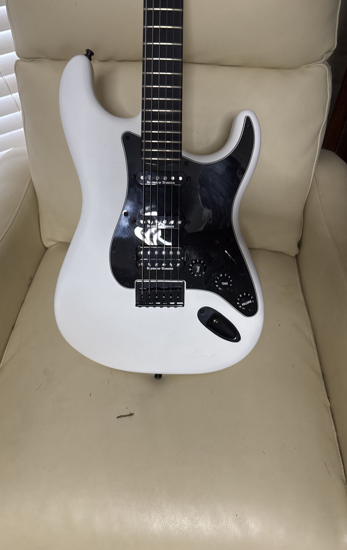 Limited Edition Advanced Player II Stratocaster HSS HT