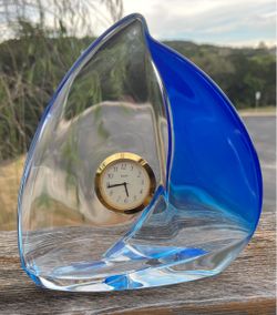 Bulova Hoya Crystal Sailboat Vintage Desk Clock