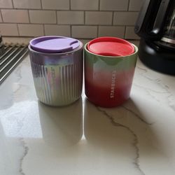 Starbuck Cups