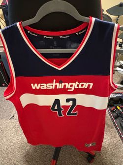 Wizard Davis Bertans Jersey M