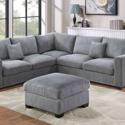 BRAND NEW SECTIONAL COUCH WITH OTTOMAN 