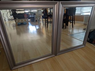 2 Mirrors