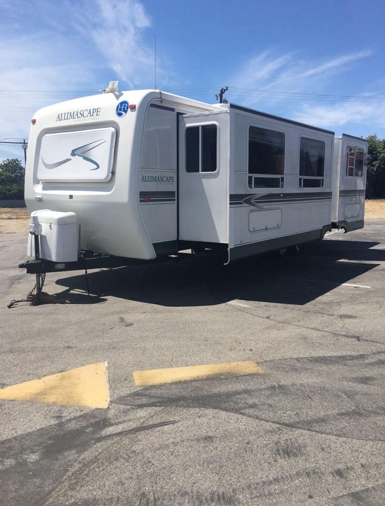 2002 Holiday Rambler 30 foot with two Electric Slide outs