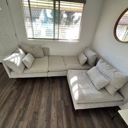 Sofa With a Chaise