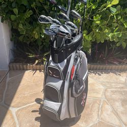 Taylormade golf Clubs And Bag
