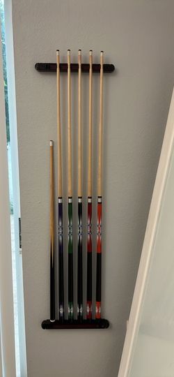 Billar table with 6 sticks