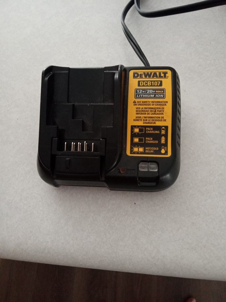 DeWalt DCB107 12v/20v Lithium Ion Battery Charger