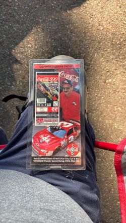 Vintage NASCAR Dale Earnhardt 1998 Coca-Cola