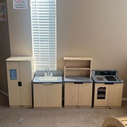 Play Kitchen 4pc Set 