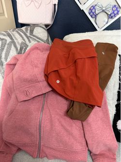 Lululemon size 10 bundle