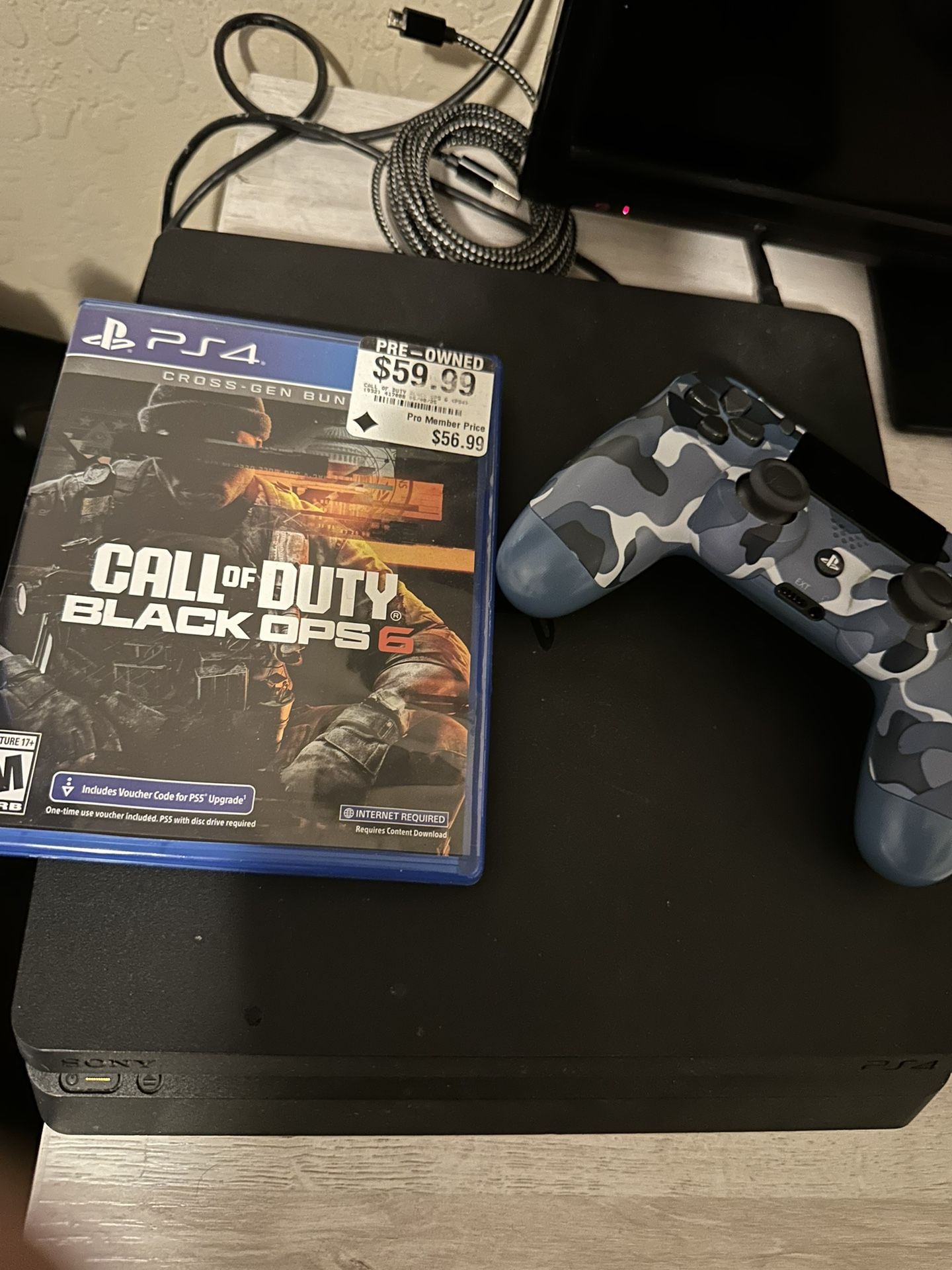 PS4 Slim Pro *1 Controller *1 Game
