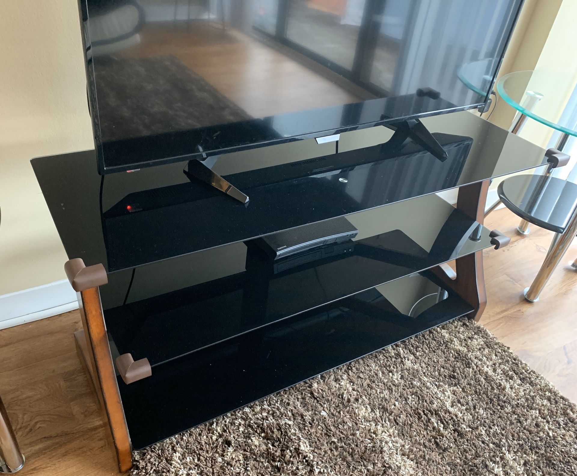 Tv stand