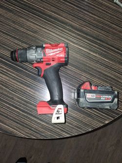 Milwaukee M18 Fuel Drill with XC5.0 Battery