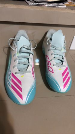 Messi cleats