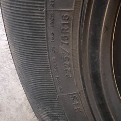 Llanta/tire 