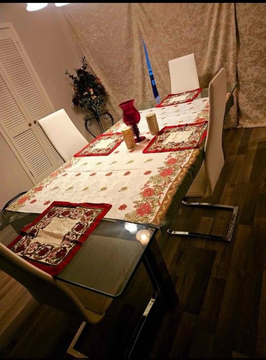 Elegant Glass Table With 4 Chairs