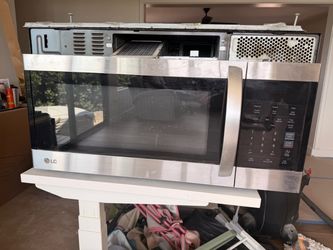 Microwave - great condition!