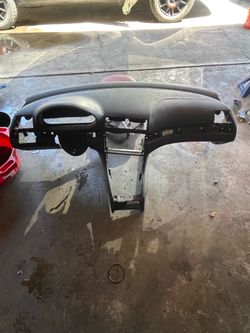 05 Bmw E46 Black Dash Sedan Only