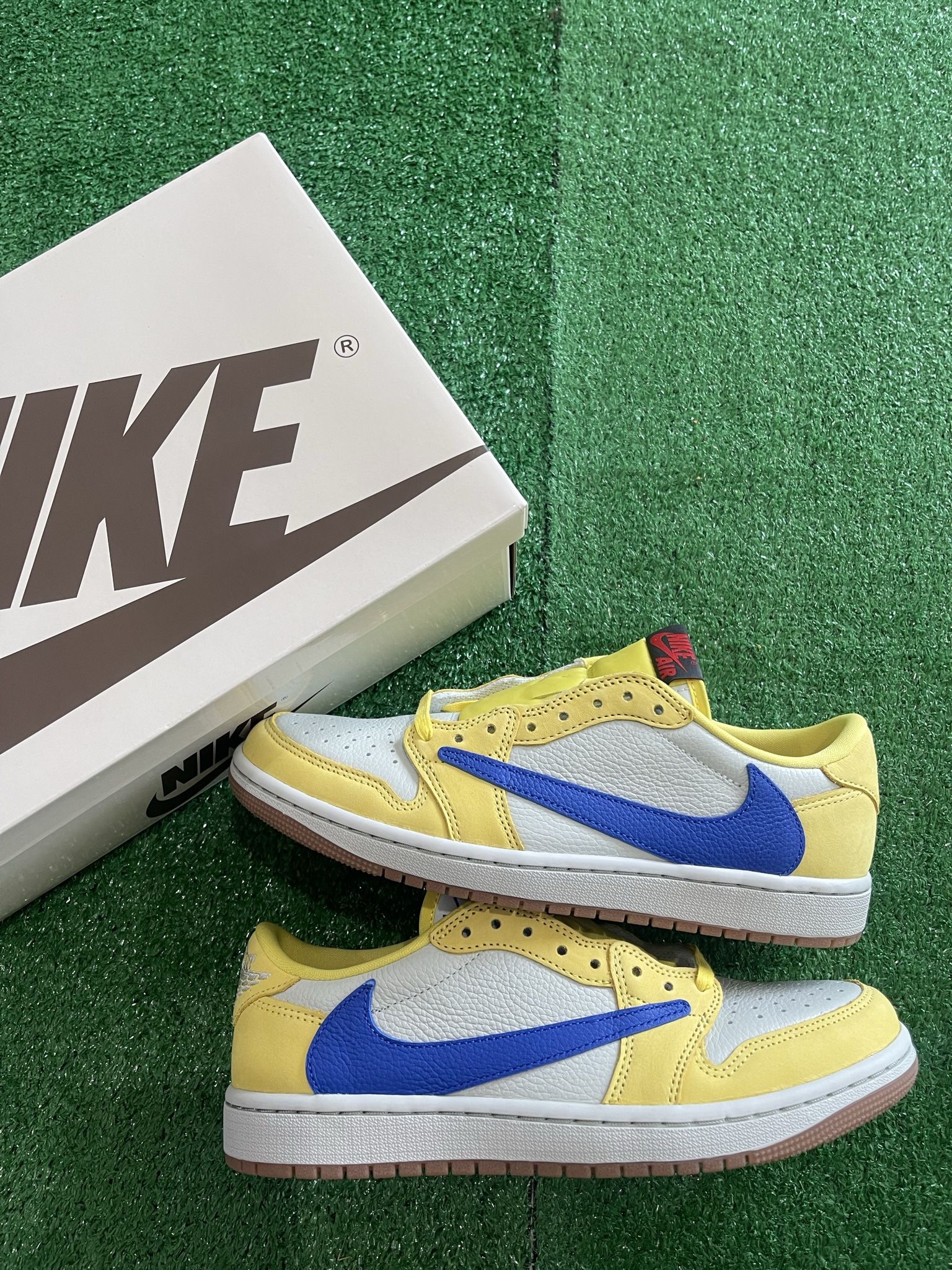 Jordan 1 Retro Low OG SP Travis Scott Canary