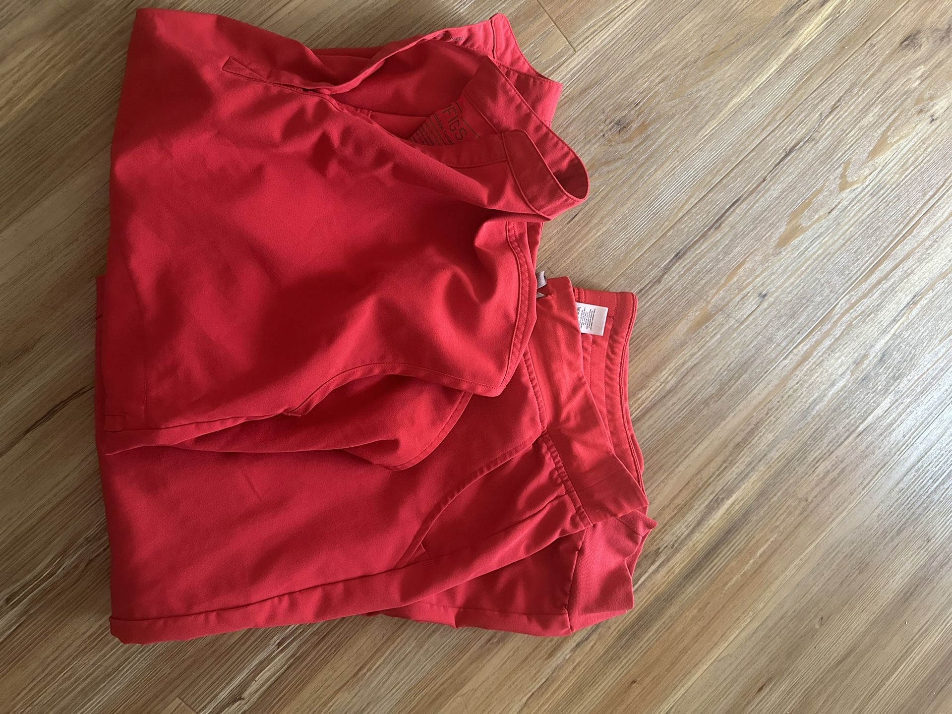 Res Figs Scrubs