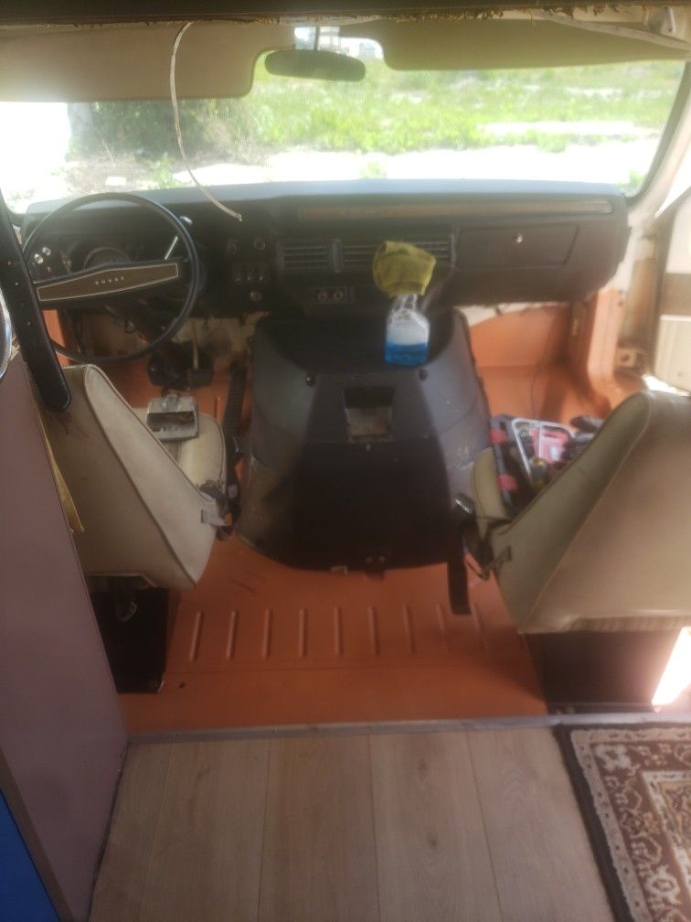 1975 Dodge Sportsman Rv