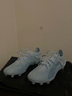 PUMA ULTRA Men's Low Top Lace-Up Soccer Cleats, Plastic Studs, Light Blue/White