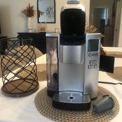 Cuisinart coffee maker with KCup carousel holder