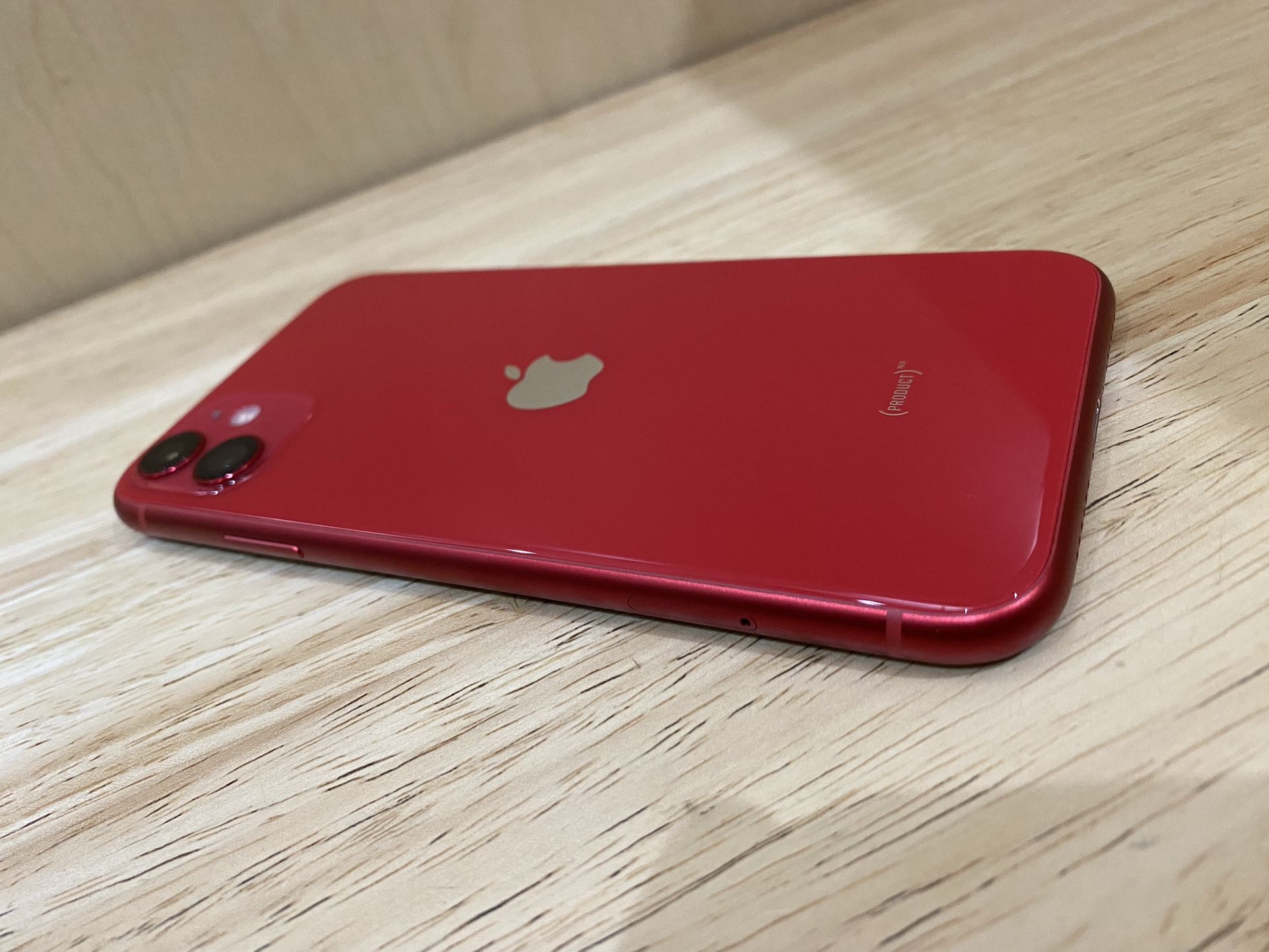 Apple iPhone 11 Red 64GB Factory Unlocked/ Liberado De Compania