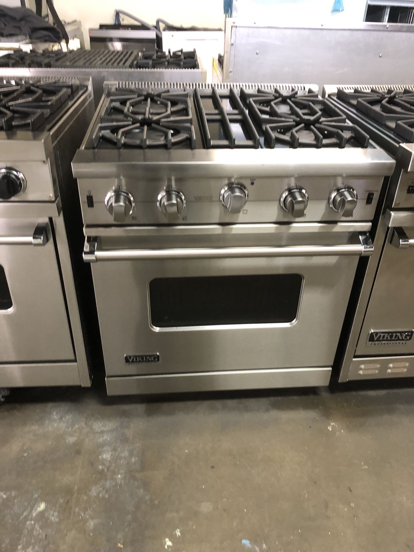 Viking 30”Wide Gas Range Stove In Stainless Steel