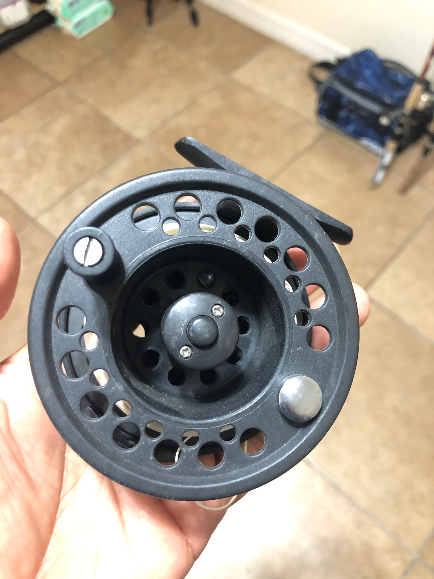 Eagle claw fly fishing reel with backing line