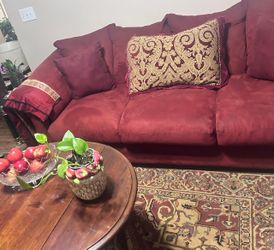 3-seater red sofa with double cushions, in perfect condition