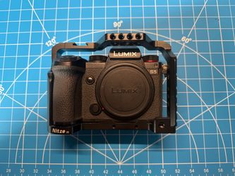 Panasonic Lumix S5 + Cage — Pristine condition