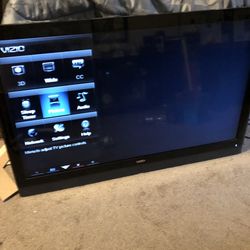 40” Vizio TV