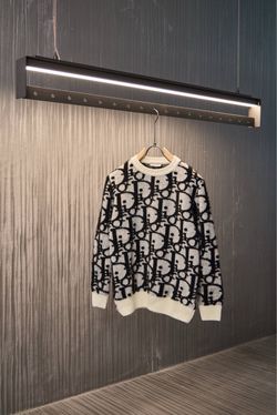 Dior sweat shirt