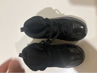 Black Jordan 11 size 9c toddler