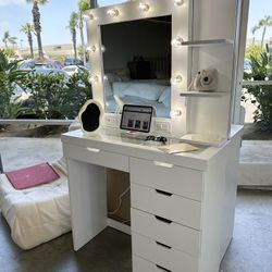 NEW Vanity Mirror & Table Desk Set for Make Up Room Organizer or Salon Furniture