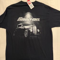 Snap on T-shirt Large 