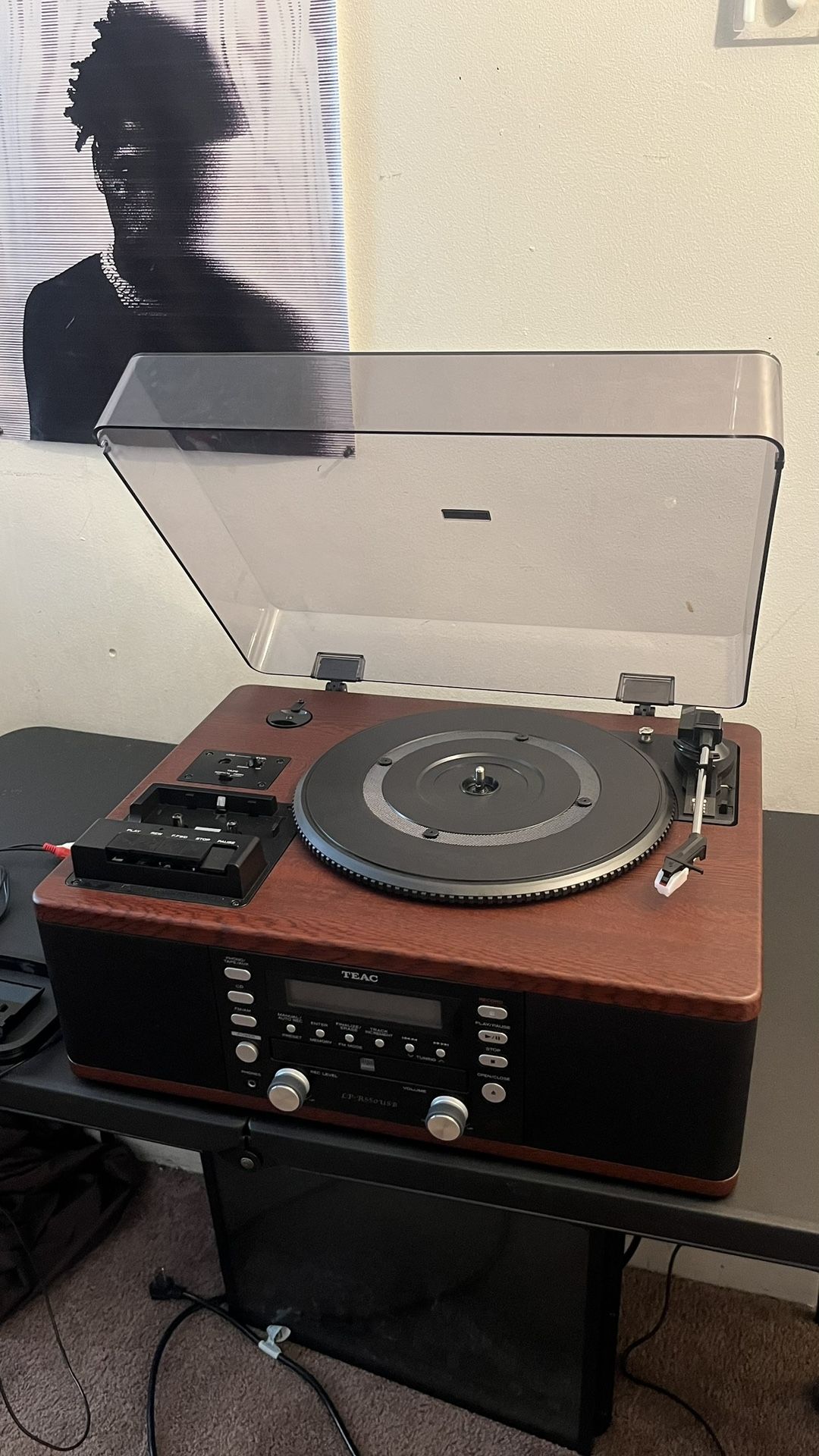 🚨Must Go! Recorder with Turntable & Cassette Player