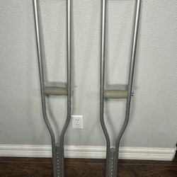 Crutches - Adjustable, Light Weight, Aluminum